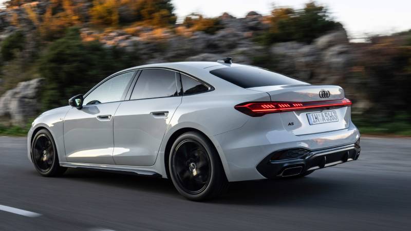 Audi A5: el espectacular sedán premium híbrido que revoluciona el legado del Audi A4