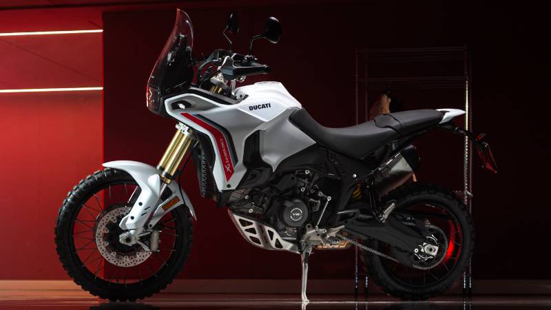 Ducati DesertX V2, la nueva motocicleta Adventure que redefine el off-road y la carretera