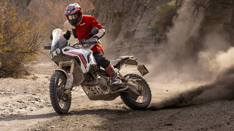 Ducati DesertX V2, la nueva motocicleta Adventure que redefine el off-road y la carretera