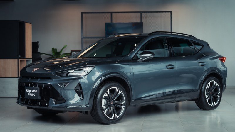 CUPRA Formentor PHEV se presenta en Colombia: potencia, 126 km de autonomía eléctrica y tecnología avanzada