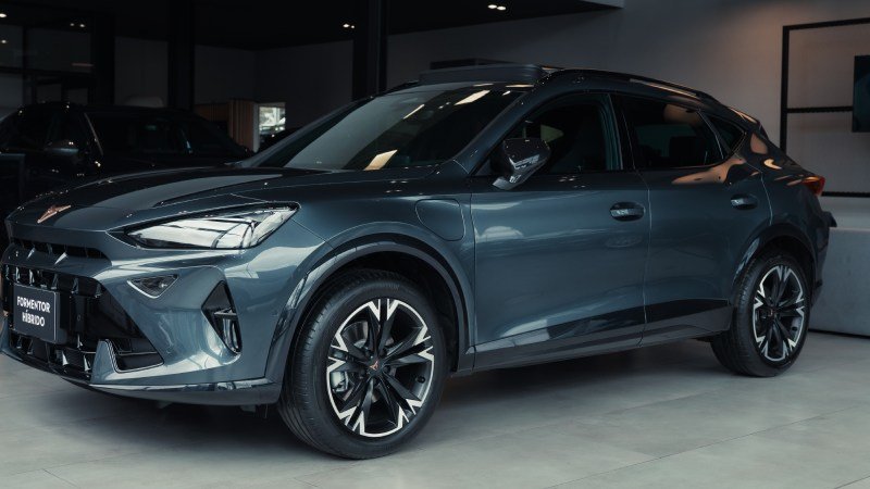 CUPRA Formentor PHEV se presenta en Colombia: potencia, 126 km de autonomía eléctrica y tecnología avanzada