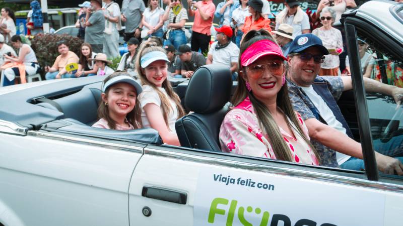 Desfile de Autos Clásicos y Antiguos 2026 en Medellín rendirá homenaje a las Mujeres al Volante