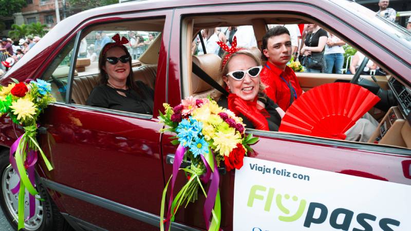 Desfile de Autos Clásicos y Antiguos 2026 en Medellín rendirá homenaje a las Mujeres al Volante