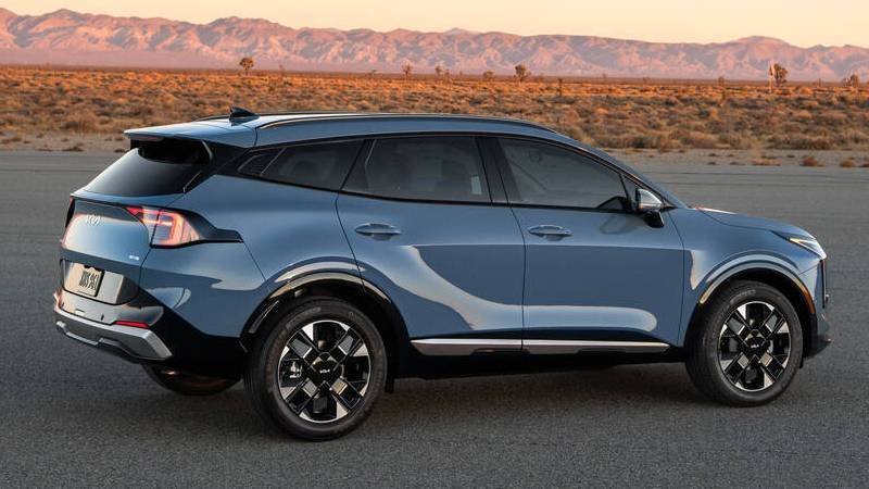 Kia acelera en Colombia: Sportage X-Line HEV y K4 GT-Line estrenan importantes novedades
