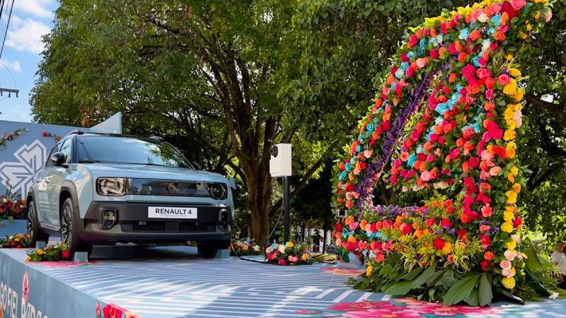 Renault 4 E-Tech eléctrico: el emblemático modelo que vuelve para transformar la movilidad en Colombia