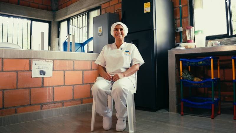 Volvo Car Colombia ilumina Colombia en 2026: baterías de autos eléctricos transforman vidas en zonas rurales