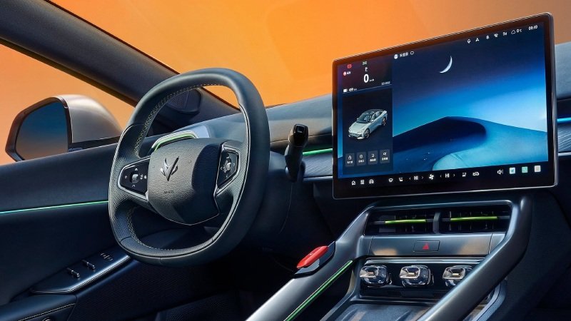 ARCFOX S5: sedán eléctrico que impacta en su llegada a Colombia